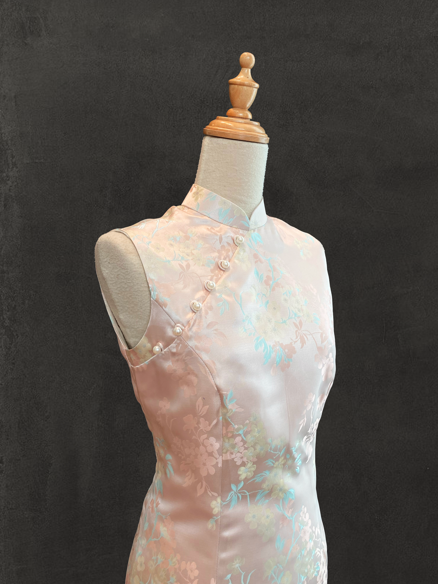 Light Pink Jacquard Cheongsam with Pearl Buttons