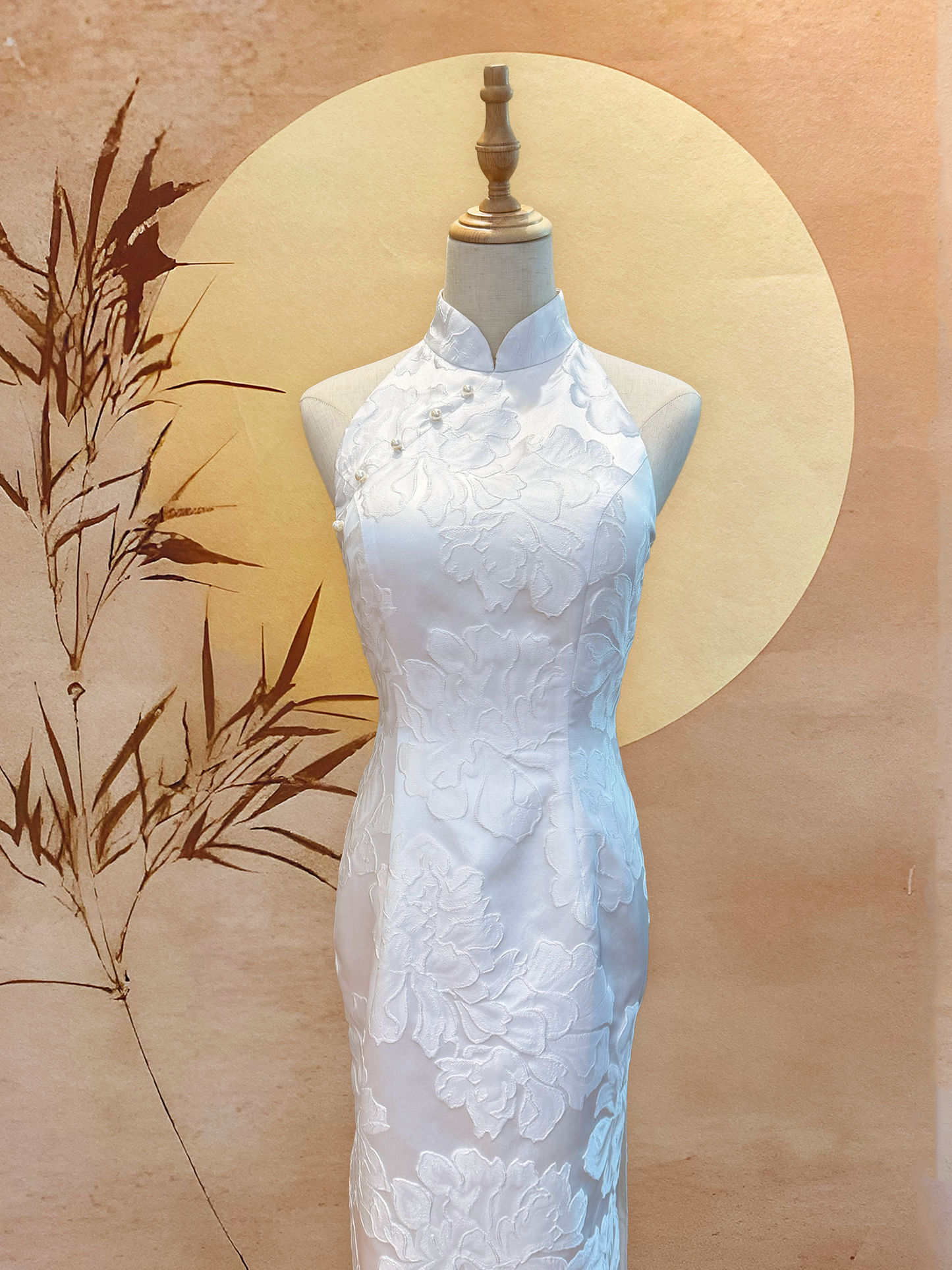 White Floral Soft Jacquard Cheongsam with Pizza Back Cut-Out