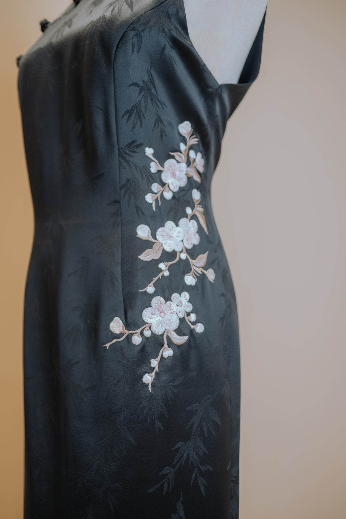 Midnight Blue Chinese Silk Cheongsam with Floral Embroidery