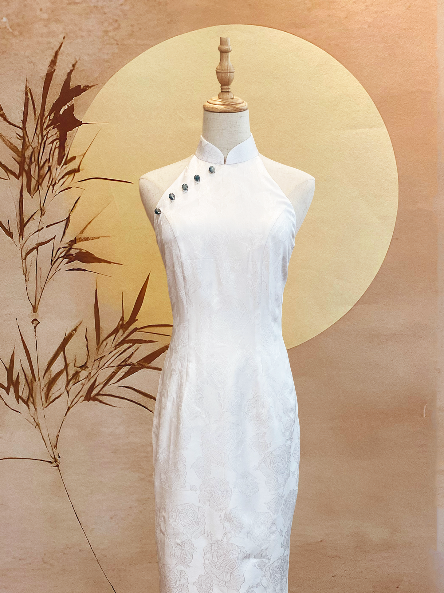 White Floral Jacquard Cheongsam with Gradient Jade Beads