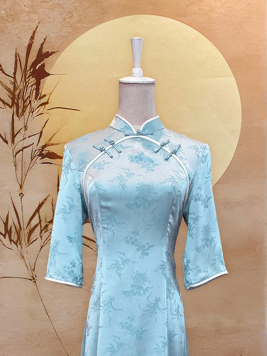 Light Blue Chinese Silk Cheongsam with Sleeves, Blue Frog Knots and Cream Triming