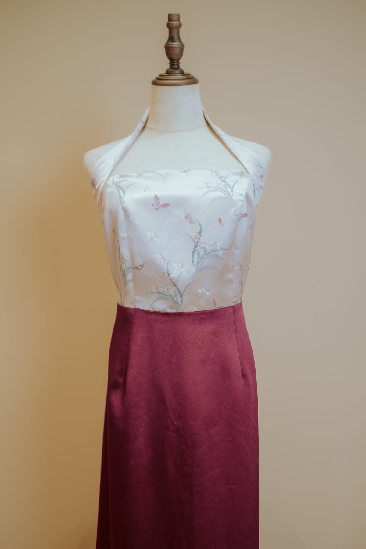 Halter Light Pink Butterfly Jacquard with Raspberry Duchess Satin