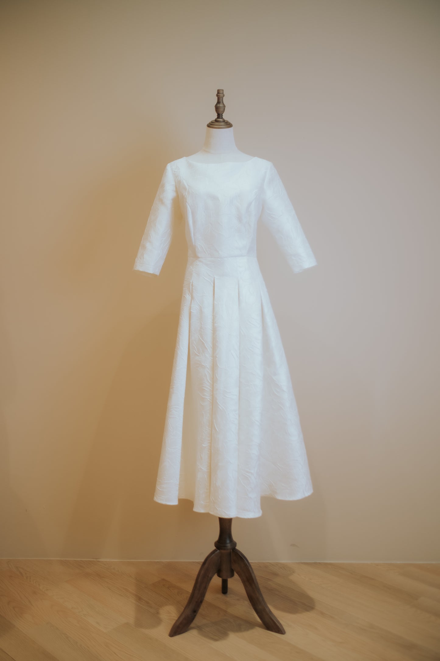 Mother of the Bride / Groom Boatneck Floral Jacquard Pleated A-line Dress