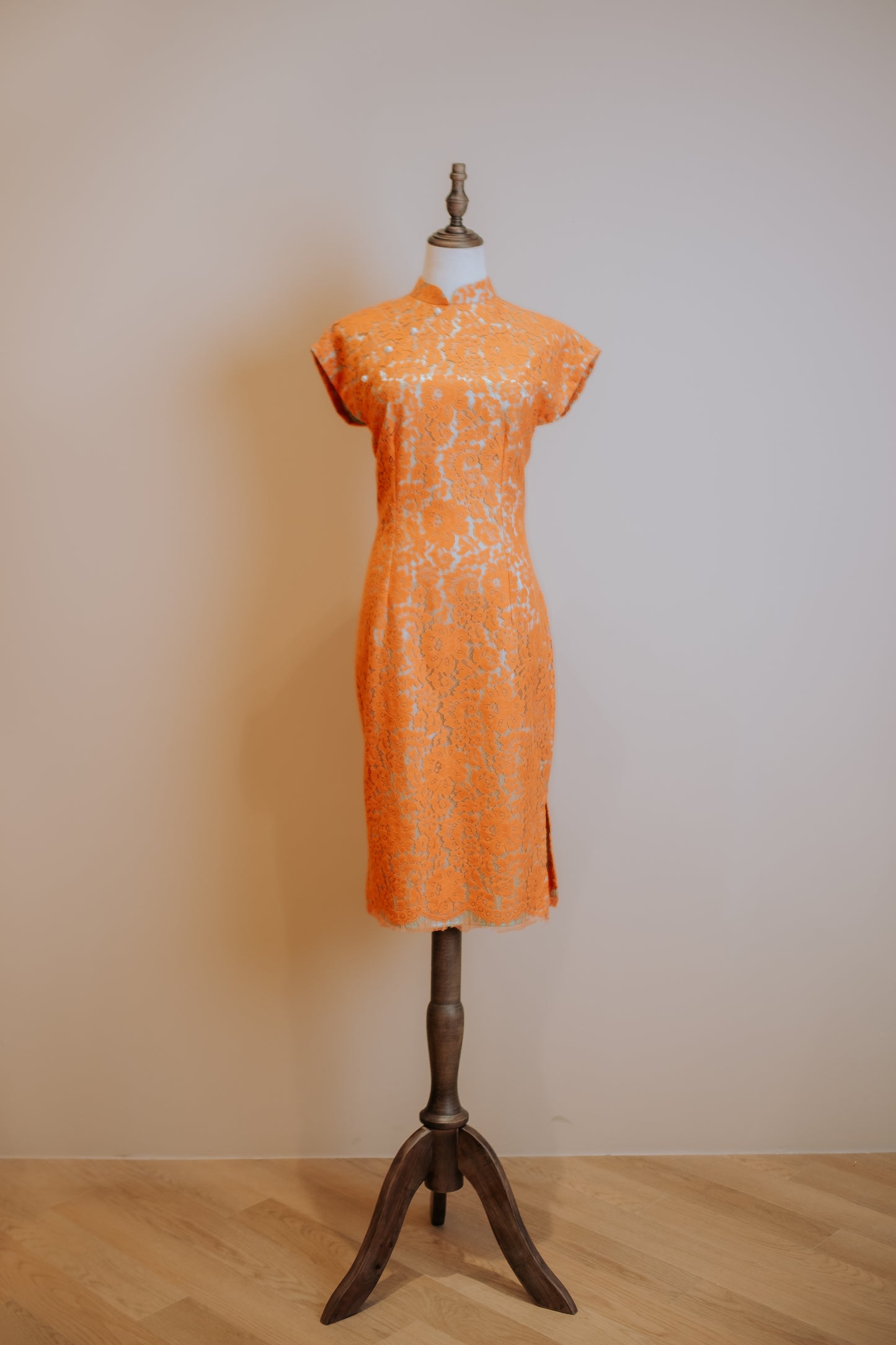 Lace  Cheongsam with Mint Inner Lining
